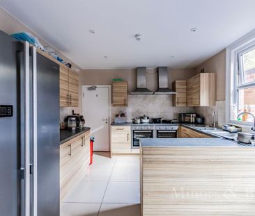 1 bedroom in a house share to rent - Photo 6