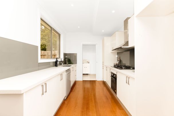 2/151 Wattle Valley Road, Camberwell VIC 3124 - Townhouse For Rent | Domain - Photo 1