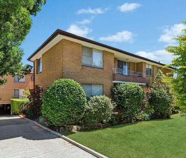 Spacious apartment offering lifestyle and convenience - Photo 4