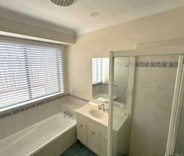 FAMILY HOME IN A QUIET POCKET OF THE GAP - Photo 5