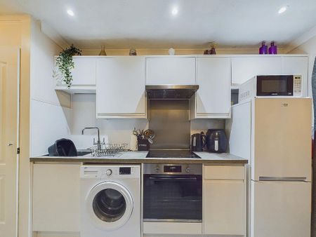1 bedroom flat to rent - Photo 5