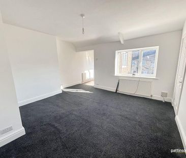 2 bed upper flat to rent in NE63 - Photo 4