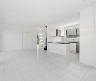 Modern Comfort in the Heart of Frankston - Photo 1