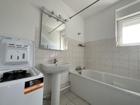 Location Appartement 2 pièces 38m² BOURGES 18000 - Photo 5