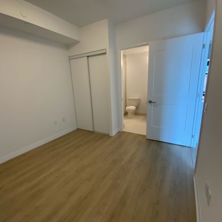 For Lease - 50 Dunfield Avenue Unit# 2618, Toronto, Ontario - Photo 2