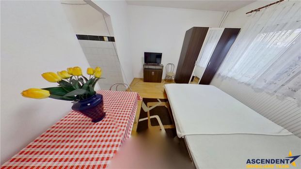 TUR 3D! Garsoniera practica,Central: vis-a-vis de Universita - Fotografie 1