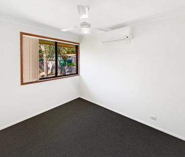 Ashmore - Photo 1