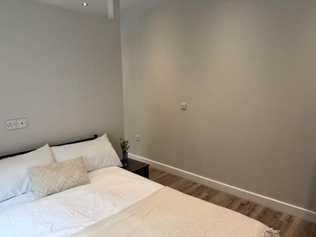 Student Apartment 1 bedroom, City Centre, Sheffield - Photo 2