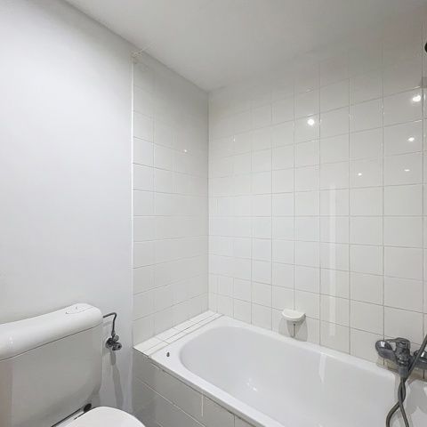 Appartement te huur in Ixelles - Photo 1