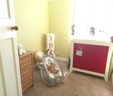 3 bedroom semi-detached house to rent - Photo 5