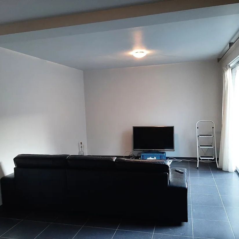 Leuk gelijkvloers appartement te Diepenbeek - Photo 1