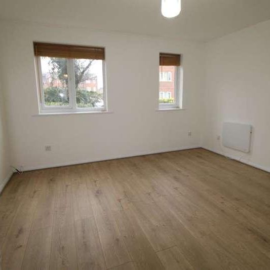Dunnock Close, Edmonton, N9 - Photo 1