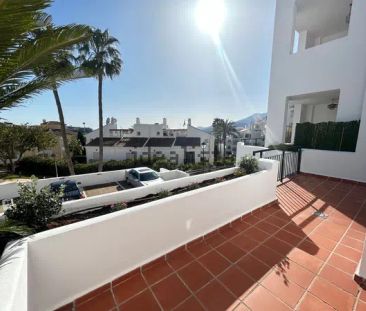 Alquiler de piso en Urbanización Ur7 Terrazas de Alhaur, 19 - Photo 2