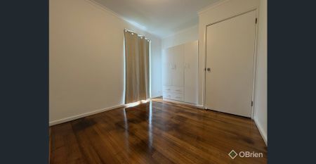 Well Presented Home with Solar Power - Photo 5