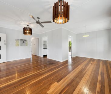 Peaceful Residence amongst Parkland - Photo 5