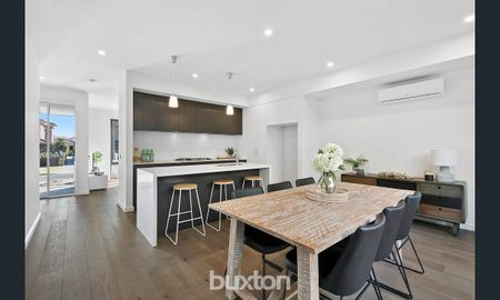 Modern Townhouse in heart of Mentone - Photo 5