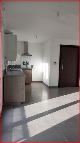 Location Appartement 2 pièces 44m² CLAYE SOUILLY 77410 - Photo 2