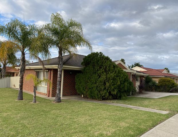 384b Lawrence Street, Wodonga VIC 3690 - Apartment For Rent | Domain - Photo 1