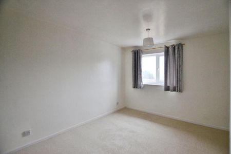 2 bedroom end of terrace house to rent - Photo 3