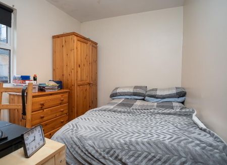 Flat 2-2 Wellington Park Avenue, Belfast, BT9 7DT - Photo 2