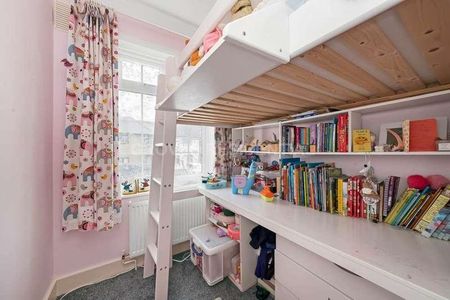 The Crescent, New Malden, KT3 - Photo 2