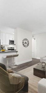 2055 - 2057 Barsuda Drive - Photo 4