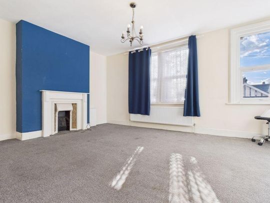 3 bedroom apartment to rent - Photo 1