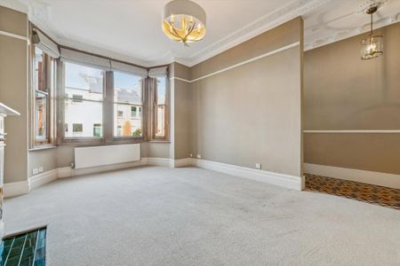 5 bedroom terraced house to rent - Photo 3