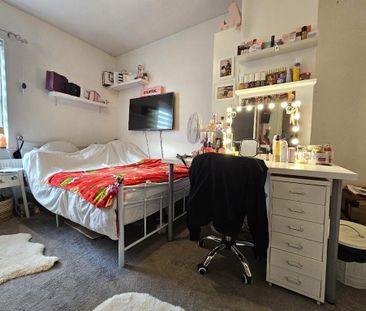 11 Millhouse Close, Antrim, BT41 2WD - Photo 3