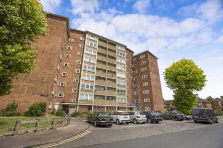 Law House, Barking, IG11, Property for rent - Photo 2