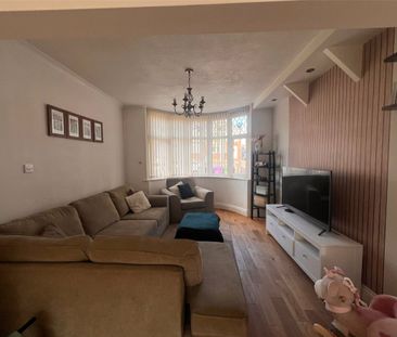 Fairview Road, Penn, Wolverhampton, WV4 - Photo 3