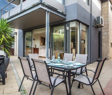 Beachside Ground Floor Apartment – Fully Furnished- Short Term Leas... - Photo 6