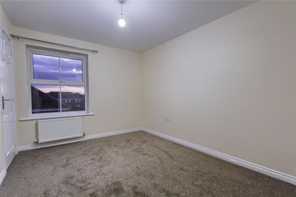 4 bedroom terraced house to rent - Photo 1