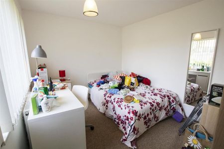 4 bedroom house to rent - Photo 3