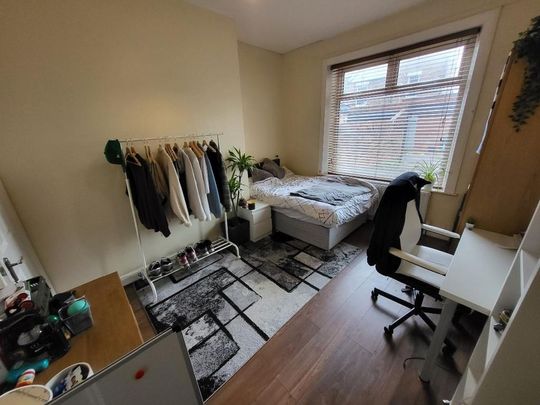 5 bedroom house to rent - Photo 1