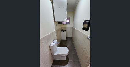 Well-Presented Home Close to Schools & Transport - Photo 4