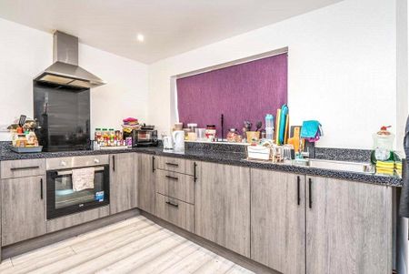 4 bedroom terraced house to rent - Photo 5