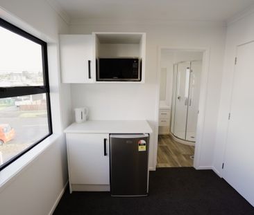 These are great studio rooms, within walking distance to local shop... - Photo 3