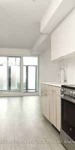 Dundas St E & Jarvis St Luxurious 1Bdrm +Den Near Eaton Centre - Photo 4