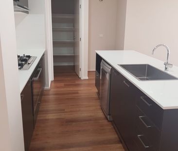 Beautifully Landscaped Home Close to Amenities - Photo 5