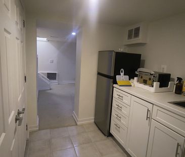 For Lease - 92 Adelaide Avenue Unit# Unit 1, Oshawa, Ontario - Photo 3