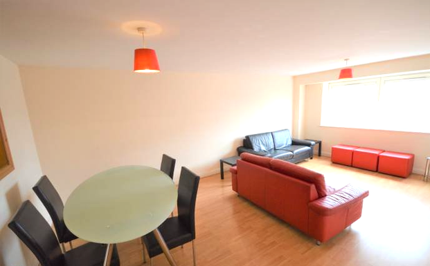 3 bedroom apartment to rent Royal Plaza, 2 Westfield Terrace, Sheffield, S1 - Photo 1
