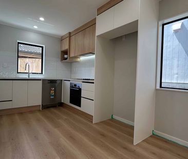 Modern Family Home in Fantastic School Zone - Photo 3