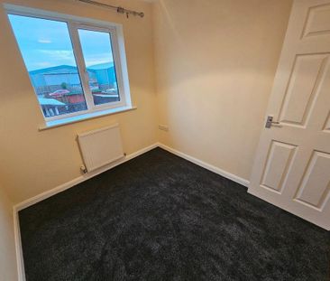 3 bedroom semi-detached house to rent - Photo 6