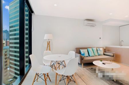 1 Bedroom Apartment - Photo 4