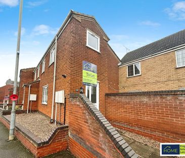 3 bedroom semi-detached house to rent - Photo 5