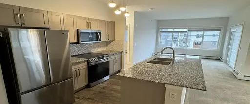 2BED 2BATH Corner Unit Top Floor for Rent Sky view NE Calgary | 4641 128 Avenue Northeast, Calgary - Photo 1