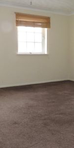 33c High Street, Cambs, March - Photo 3