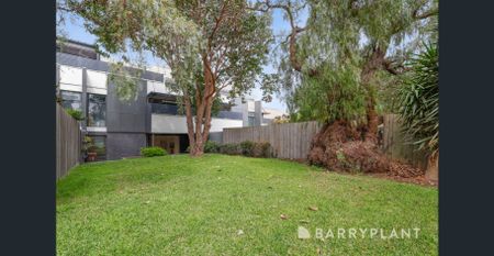 Modern Coastal Living in the Heart of Mentone - Photo 4