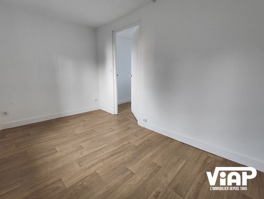 T2 QUARTIER MONTJOVIS - Photo 1